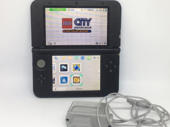 Nintendo 3DS Xl Blue + Luma 4gb (USED) 3