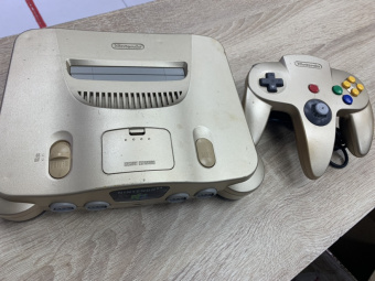 Nintendo 64 золотая (NTSC) JAP USED