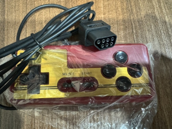 Геймпад для оригинальной NES