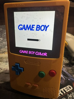 Game Boy Color жёлтый IPS матрица !